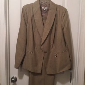 Pant Suit